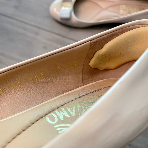 Salvatore Ferragamo Varina flats - Picture 11 of 13